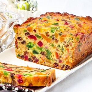 Apricot-Fruitcake-close-up-square-cropped-featured-image.jpg