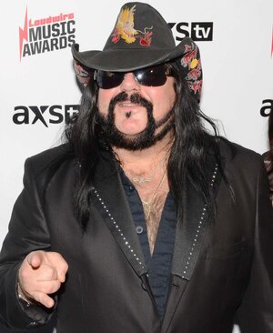 Vinnie-Paul-Pantera-Obituary-RIP.jpg