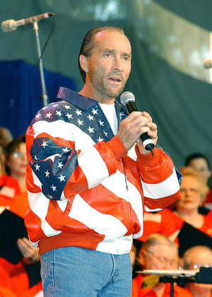 640px-Lee_Greenwood.jpg