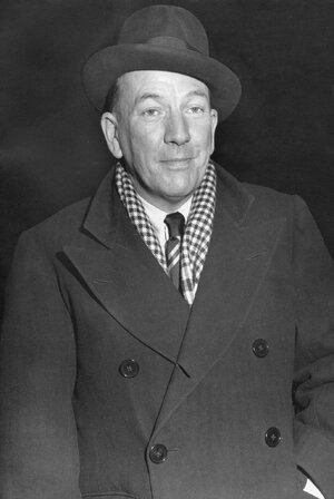 Noel-Coward-1947.jpg