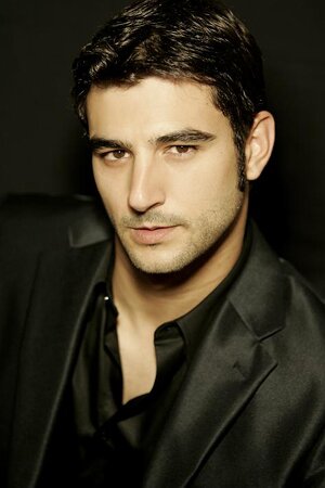 Antonio Velazquez arc_43286_v_g.jpg