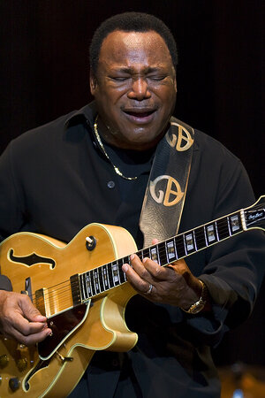 George_Benson_2009.jpg