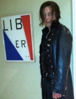 tumblr_2b9bd744be129ea7d2a06cf499519098_3c075ab9_1280 copy.jpg