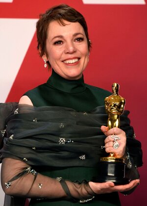 British-actress-Olivia-Colman-Academy-Award-2019.jpg