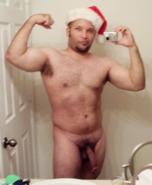 dean santa pose nov 25 2007  30.jpg