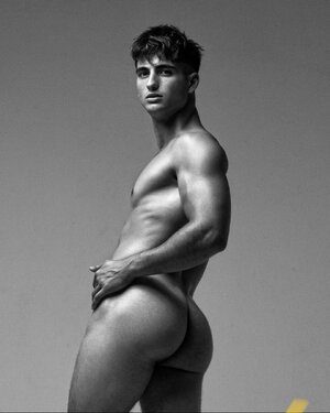 Apolo_XXL E9AL1SwXMAA85UU.jpg