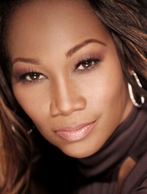 2017_Yolanda_Adams.jpg