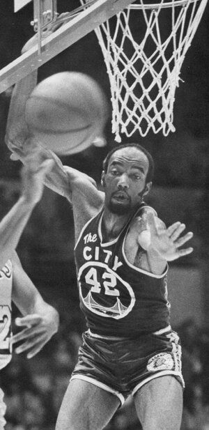 Nate_Thurmond_1969.jpeg