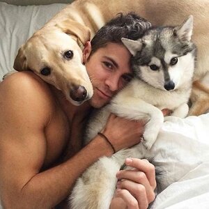 Hot-Dudes-With-Dogs-Instagram-Is-The-Ultimate-Internet-Eye-Candy-58d4da60a11f1__605.jpg