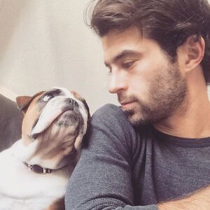 24-guy-with-bulldog.jpg