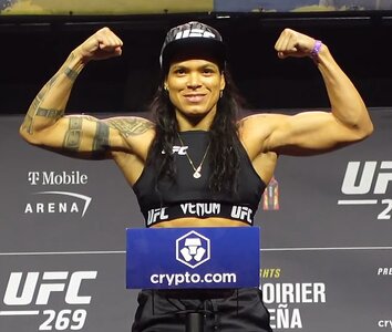 Ceremonial_weigh_ins_-_Amanda_Nunes_vs_Julianna_Peña_UFC_269_(cropped).jpg