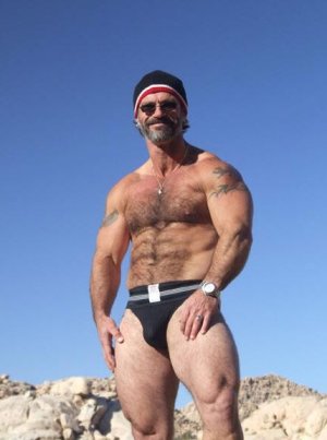 furry desert man 01.jpg