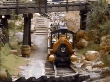 big-thunder-mountain-disneyland.gif