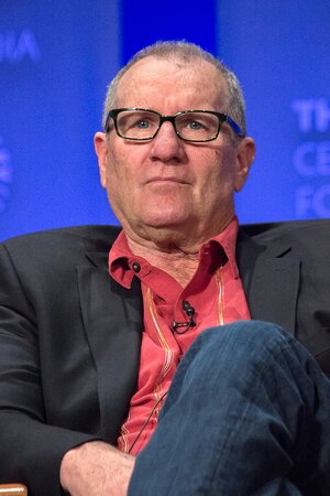 Ed_O'Neill_at_2015_PaleyFest.jpg