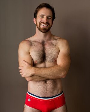 4 apomesphoto 122171297.jpg