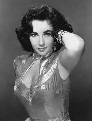 1200px-Elizabeth_Taylor,_late_1950s.jpg