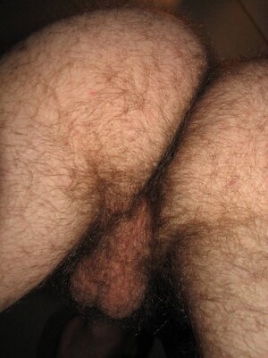 Qgay_hairy_men_na-1075.jpg