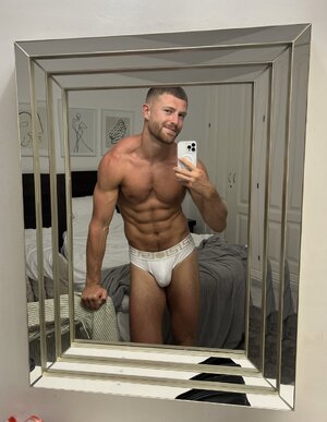 Marcus Law F0iiMBHWAAIEPCN.jpg