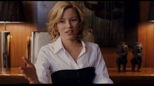 Elizabeth-in-Role-Models-elizabeth-banks-11368081-853-480.jpg