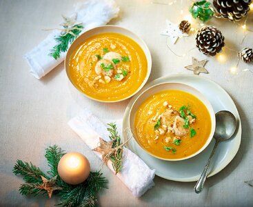 kuerbiscremesuppe-mit-jakobsmuscheln.jpg