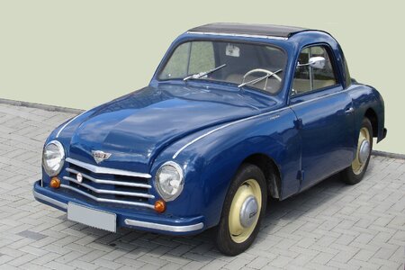 Gutbrod-Superior-Limousine_(bearb_Sp).jpg Gutbrod-Superior-Limousine_(bearb_Sp).jpg