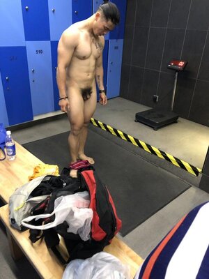 chinese-muscle-men-naked.jpg
