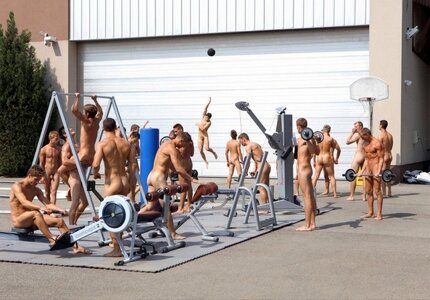 Bros Without Clothes  017.jpg