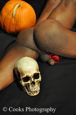 Halloween Hairy Ass Crack 10.jpg