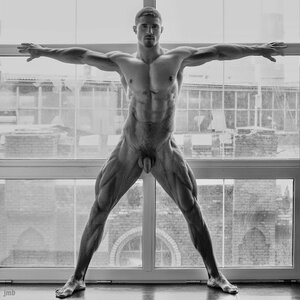 PotD_1870_LouisCardi_Dmitry Averyanov jmb-1.jpg