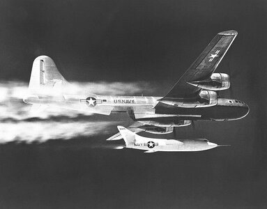 D-558-2_Dropped_from_B-29_Mothership_-_GPN-2000-000251.jpg