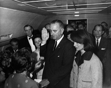 Lyndon_B._Johnson_taking_the_oath_of_office,_November_1963.jpg