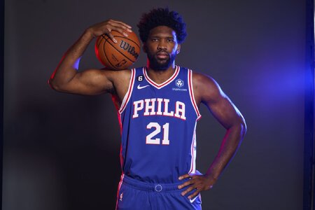 joel-embiid-1620x1080.jpg