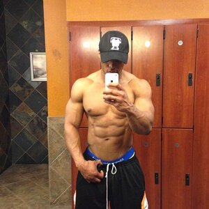 66f02de88c3e217f31f54bd0f33471d6--black-men-selfies-3397510577.jpg