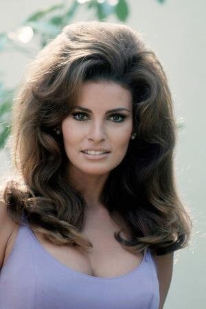 raquel-welch_u-l-pneoi10.jpg