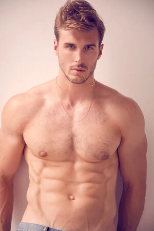 Dusty Lachowicz by Pat Supsiri 20181712.jpg