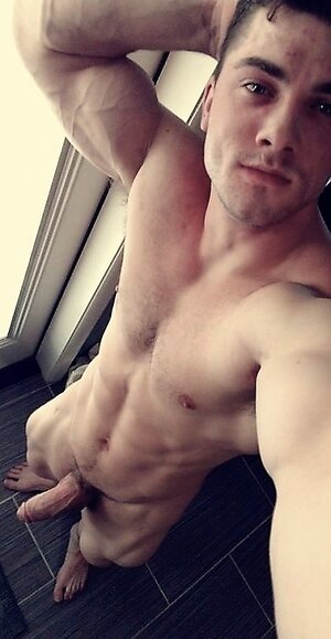 SIMPSON Collin torso (1).jpg