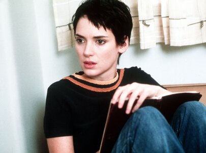 rs_1024x759-191220111009-1024-Winona-Ryder-LT-122019-shutterstock_editorial_5884214o.jpg