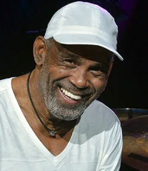 17199004-frankie-beverly-626x720.png