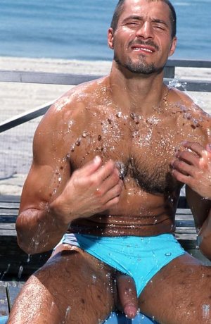 unzipped magazine 2004 (03).jpg