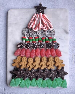 christmas-dessert-tree.jpg