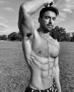 Thiago Lazzarato 241444564.jpg