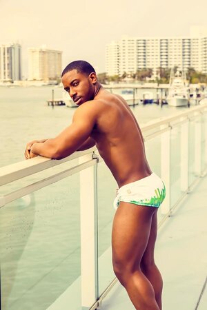 Rolando Vizcay Hunk2-Swimwear-0.jpg