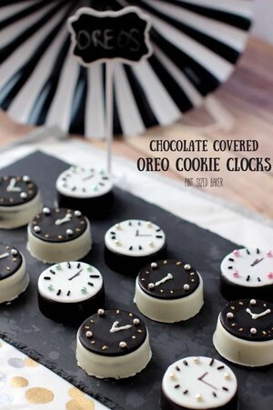Oreo-Cookie-Clocks.jpg