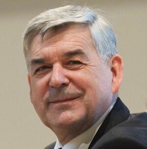 Who is this handsome guy.jpg