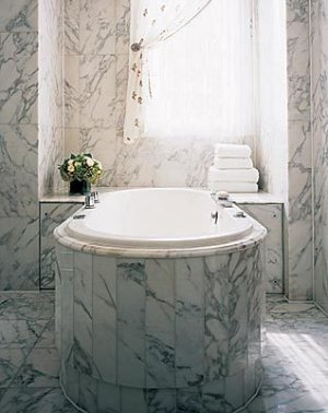 Dorchester De Luxe.jpg