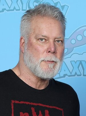 Kevin_Nash_Photo_Op_GalaxyCon_RIchmond_2023.jpg