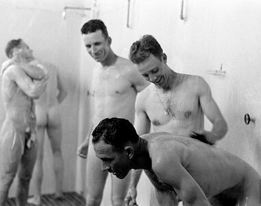 vintage-naked-men-locker-rooms-2.jpg