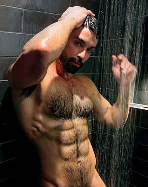 shower 45vys 14095072.jpeg