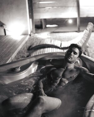 Charlie Matthews 126525985.jpg