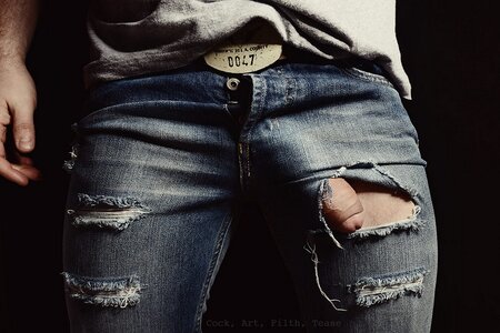 jeans+PEEKINGPENIS--032213-001-106404136.jpg